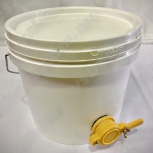 Honey Storage Buckets With Chinese Honey Tap