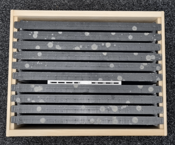 Queen Isolation Cage (240 Cells) - Image 3